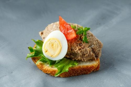 Как приготовить простой средиземноморский перекус с авокадо. 20 самых вкусных тостов с авокадо