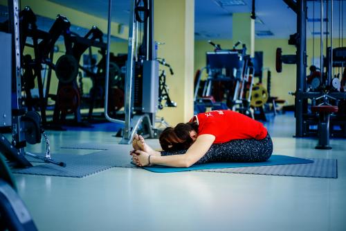 Какие позы можно использовать для расслабления мышц после тренировки. 10 упражнений на растяжку, которые всегда нужно делать после тренировки!