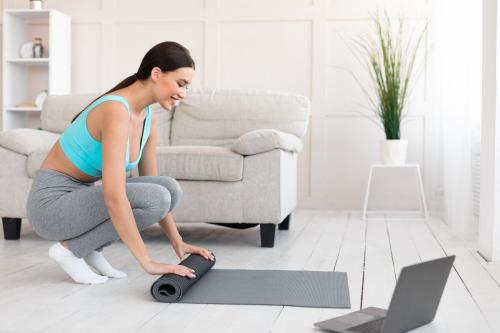 Какие упражнения можно включить в тренировочный комплекс для сжигания калорий за 15 минут. Как быстро сжечь 500 калорий дома: круговая тренировка для всех уровней подготовки