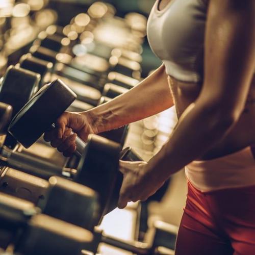 Эффективная Жиросжигающая Тренировка на Все Тело с Гантелями: Достигайте Результатов Дома 02 Эффективная Жиросжигающая Тренировка на Все Тело с Гантелями: Достигайте Результатов Дома 02